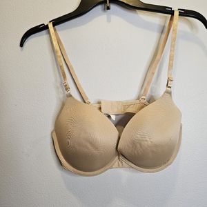 Maidenform cream bra Size 36C